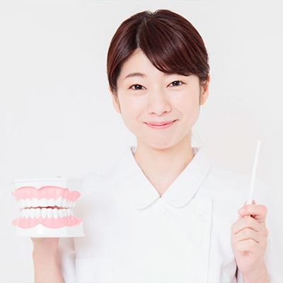 大人になって歯が抜けたときの応急処置と治療方法
