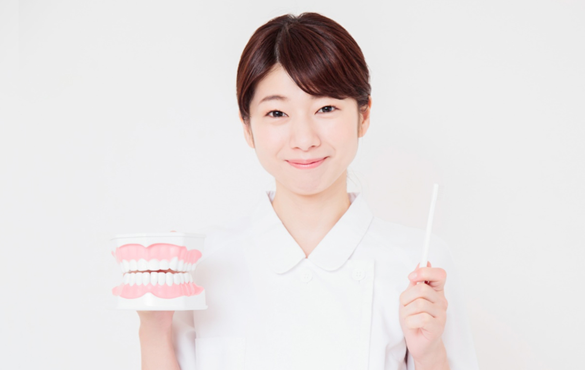 大人になって歯が抜けたときの応急処置と治療方法